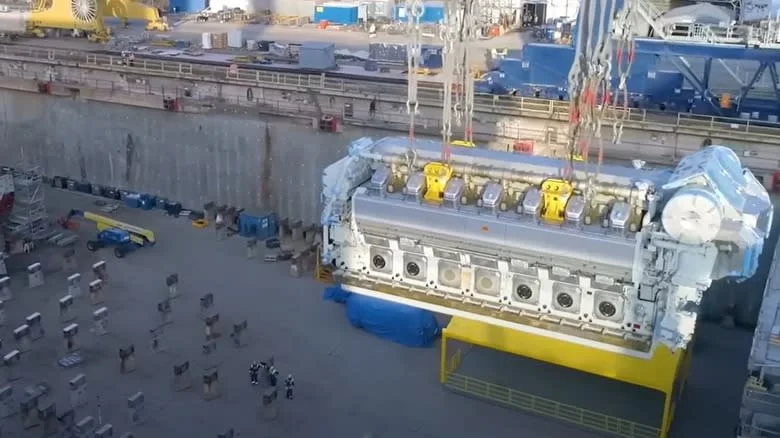 Những động cơ khổng lồ trên tàu du lịch lớn nhất thế giới-4.webp
